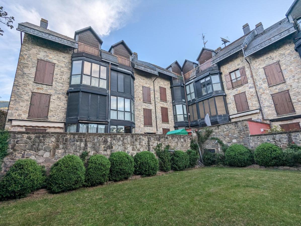 Piso Grande La Vina Apartment Biescas  Exterior photo