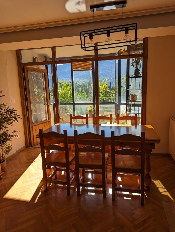Piso Grande La Vina Apartment Biescas  Exterior photo